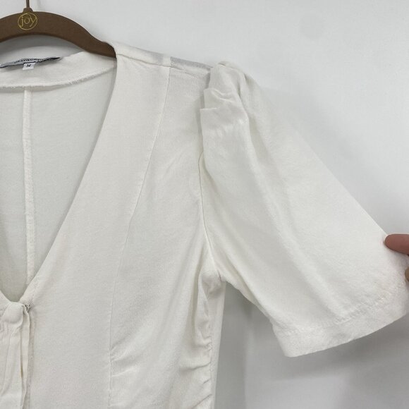 OLIVACEOUS Women's M White V-Neck Short Sleeve Button Up Top Rayon - Picture 4 of 9